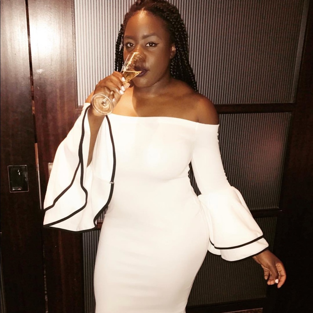 White off the shoulder bodycon dress